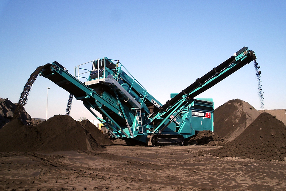 Powerscreen Chieftain screen